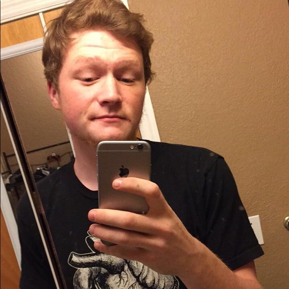 Meet your Posher, Cody - Picture 1 of 1